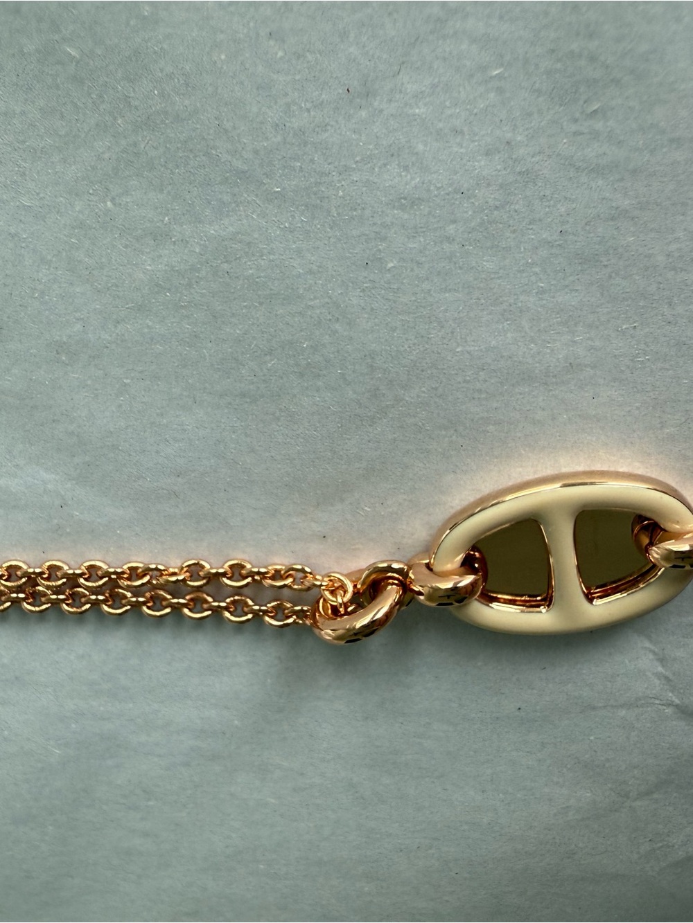 Hermes: Rose Gold Plated Mini Maillon Pendant Necklace (small model) Creme - Picture 5 of 8